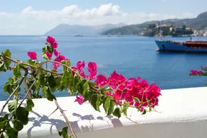 Spacious Apartment with Sea View in Lipari - Image 1