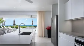 3 bed Luxury villa with sea views on Platinum Coast & beach club access - Image 2