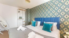 Townhouse in Rugby with Garden and Free Parking - Image 4