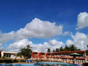 Golden Sun Beach Resort - Image 3