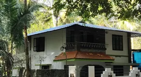 Creekshore Home Stay - Image 2