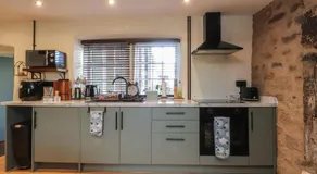 The Snug- A beautiful and characterful property connected to a historic Georgian Manor House - Image 5