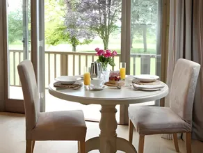 Luxury Escape - Image 3