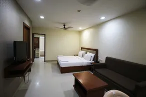 Neat Space - Image 3