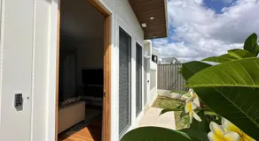 Plumeria Cottage Private Coastal Retreat by Australia No 1 Beach - Image 4