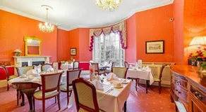 Georgian Hotel - Image 2