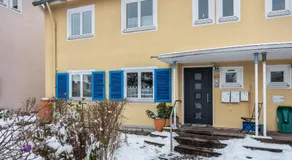 Boutique-Wohnung mit Balkon - Image 4