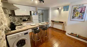LE JAD Joli F2 proche Gare, Arènes avec terrasse privée - Image 3