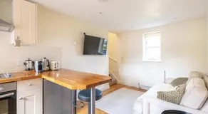Cosy loft apartment near Oxford - Pass the Keys - Image 2