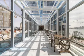 De Homme Hotel - Image 2