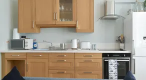 Sandgate Apartment - Image 4