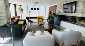 Apartment in Alameda - Image 2
