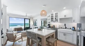 Luxury S Oceanfront Unit with Rooftop & Hot Tub - Image 3