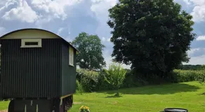The Delkin Shepherds Huts Castle Combe - Image 5