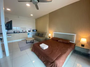 Evo Soho Studio Hanzo Homestay - Image 5