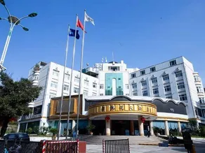 Xin Kai Yue Hotel - Image 4
