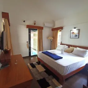 Empire Private Pool Villa - Image 2