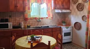 Cozy country house - Image 2