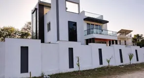 Vishranti Spacious Villa with Pool & Sunlit Spaces - Image 5