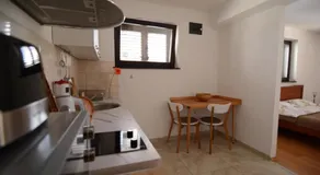 Beachfront Apartments Bojadzi - Image 3