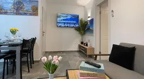 הטרקלין של שלמה. דירה יפה וחדשה 5 דקות נסיעה מהים - Image 2
