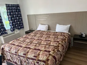 Sun Leisure Motel - Image 2