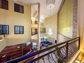Parkview Astoria Hotel - Image 4