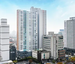 H Avenue Sasang Station Residence Hotel - Image 4