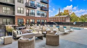 2 Story Penthouse 2 Balconies, Skyline View, Pool - Image 5