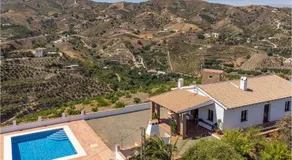Stunning Home In Almachar - Image 3