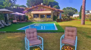 Preciosa casa al borde de un acantilado - Image 3