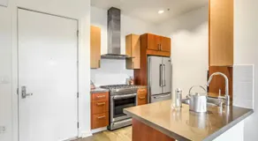 NoHo Stay 2BR with Secured Parking - Image 5