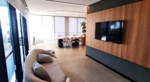 Apartamento 2 Quartos Premium com Suíte no Centro com Piscina, Academia e Garagem - Prédio de Alto Padrão - Image 4
