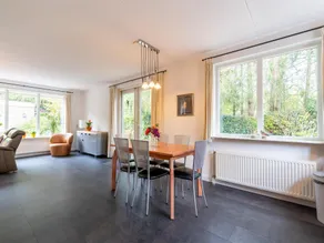 Free holiday home with big garden - Image 2