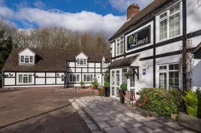The Limes Country Lodge Hotel & Admiral Restaurant - Image 2