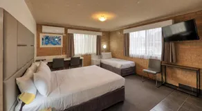Hamilton Hume Motor Inn - Image 2