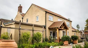 The Three Horseshoes - Image 4