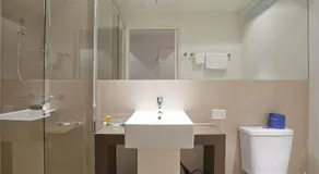 Resort Hotel Room 273 - Image 4