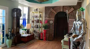 Knights Court - Image 4