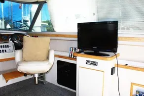 Dockside Boat and Bed - Image 3