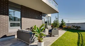 Lake Simcoe Stays - Friday Harbour's Official Rental Program - Butternut Suite - Image 4