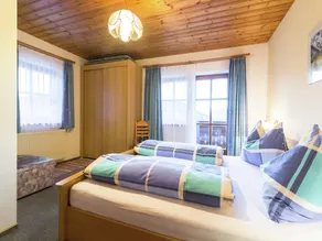 Apartment in Wagrain with Stunning Mountain Views - Image 2