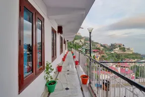 Savitri Hotel Nand Palace - Image 3