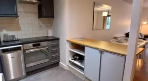 Spacious 2BR Apartment Only 15 Minutes to City - Image 4