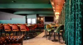 The Queens Hotel Gladstone - Image 3