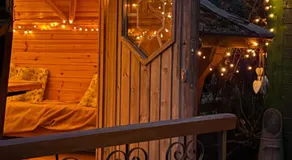 Bridie -rose lodge, with wood fuel hot tub -mini safari -on your doorstep - Image 4
