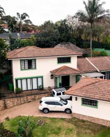 Ekhaya Guest House - Image 5