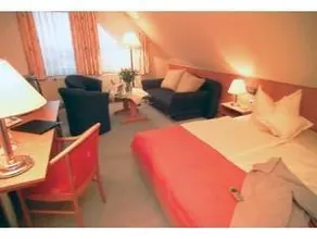 Parkhotel Neustadt - Image 5