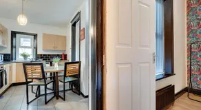 Newcastle CITY APT35,FREE STREET PARKING,4 BEDROOM HOUSE,8 SINGLE BEDS,FULL KITCHEN,ALL ROOMS WITH TVs,NETFLIX - Image 4