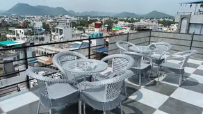 Jag Niwas Guest House & pure veg restaurant - Image 3